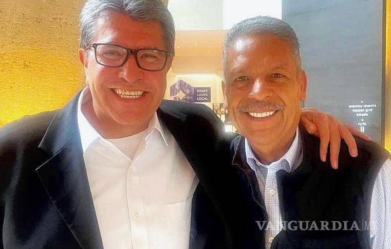 $!Durante el Encuentro de Sindicatos y Empleadores, Medina coincidió con líderes obreros y funcionarios federales afines a la Cuarta Transformación.