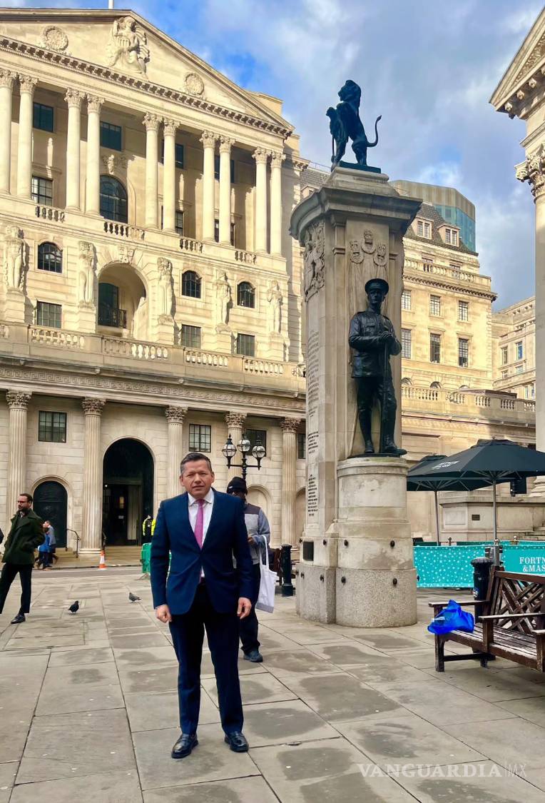 $!Su recorrido profesional lo llevó hasta Londres y al Banco de Inglaterra, después de haber trabajado en distintos mercados para HSBC.