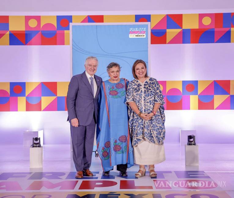 $!Santiago Creel, Beatriz Paredes y Xóchil Gálvez en los foros ciudadanos del FAM en Monterrey.