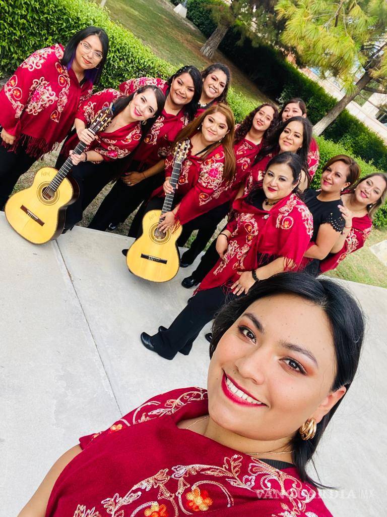 $!Las integrantes de la Rondalla Femenil de Saltillo son estudiantes y profesionistas.