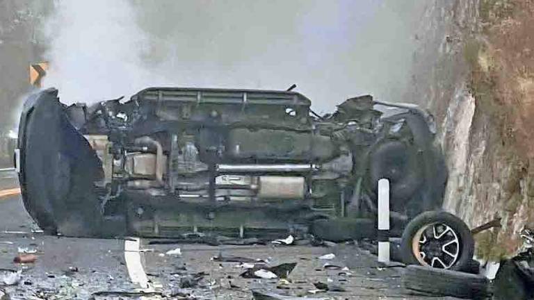 Diego Osuna Miranda, hijo de Eduardo Osuna, director general de BBVA México y Rafael Espeleta Cuéllar, hijo del director de la empresa Prime Communications y principal socio comercial de AT&amp;T México, fallecieron en un accidente vehicular en la carretera de cuota Toluca-Valle de Bravo.