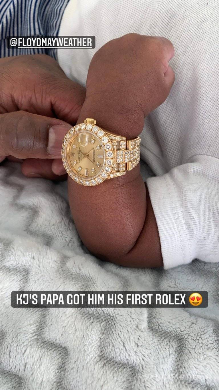 $!Floyd Mayweather y el lujoso reloj que le regaló a su nieto
