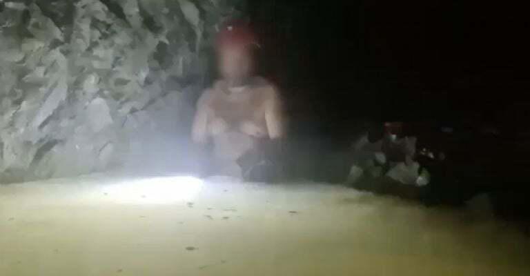 Francisco Zapata Nájera, de 43 años de edad, uno de los cuatro mineros que quedaron atrapados en la mina Santa Fe, localizada en el municipio de El Rosario, resistió 14 días bajo tierra.