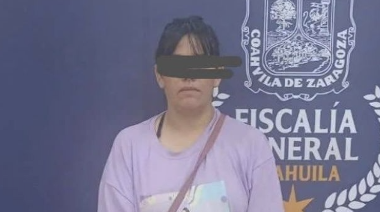 Evelyn, de 40 años, fue vinculada a proceso por violencia familiar tras el rescate de su padre Adrián, de 70 años, hallado en condiciones de hacinamiento en un domicilio de la colonia República.
