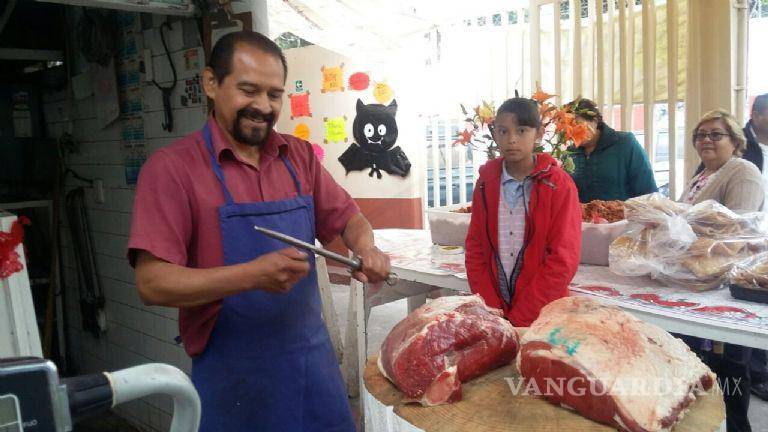 $!¿Raúl Velasco racista?... El día en que boicoteó a Juanito Farías, niño del ‘Caballo de Palo’, para que ganara Lorenzo Antonio (video)