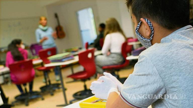 Coahuila activará cerco sanitario para regreso a clases en enero; primera semana, en línea