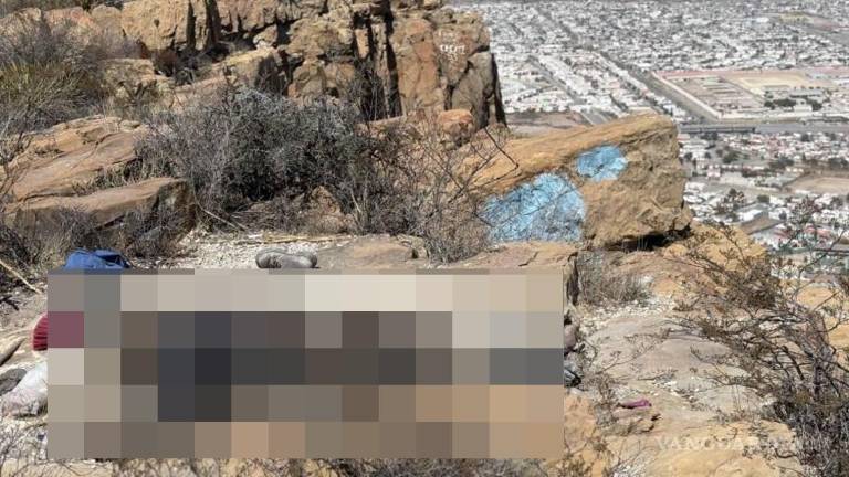 El cuerpo de una mujer, quien aparentemente se quitó la vida, fue localizado en un terreno baldío en la colonia Vista Hermosa de Saltillo.