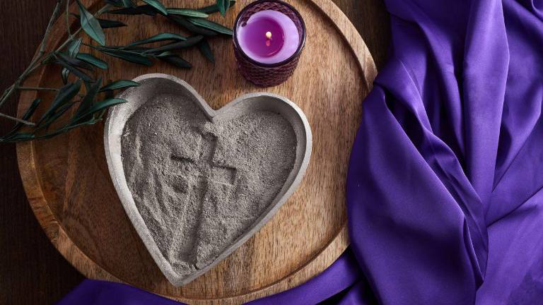 El Miércoles de Ceniza marca el inicio de la Cuaresma y en 2026 se celebrará el 18 de febrero, de acuerdo con el calendario litúrgico católico