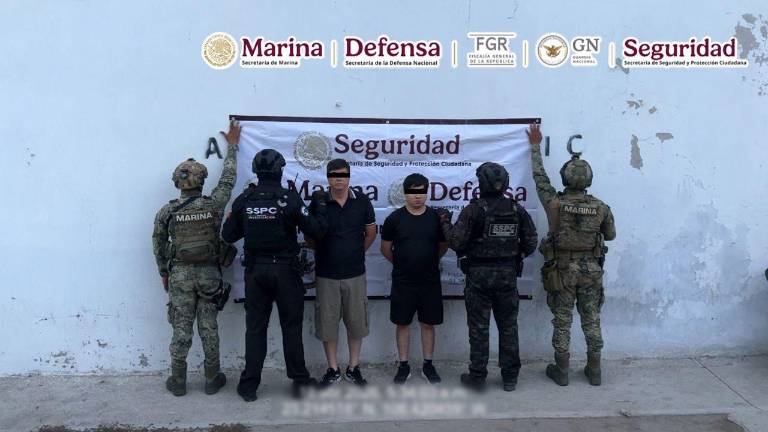 Se reportó este domingo la detención en Mazatlán, Sinaloa, de dos integrantes del Cártel de Sinaloa, pertenecientes a la facción denominada como ‘Los Chapitos’, identificados como Efraín ‘N’ y Jesús Miguel ‘N’.