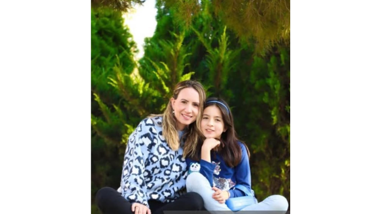 $!Jacinta y su hija Julieta tuvieron problemas en la escuela, pero han podido superarlos.