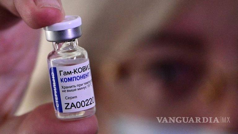 Nuevas restricciones de viaje en EU cierran puerta a vacunados con Sputnik V
