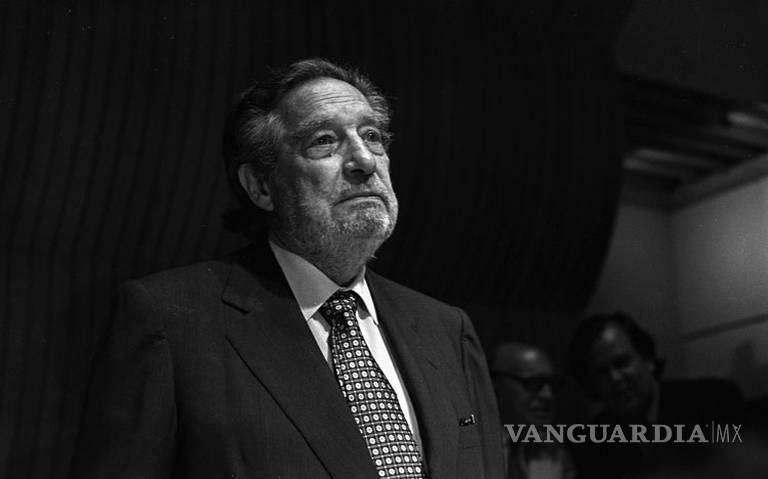 $!A Octavio Paz se le acaba el tiempo en el Fondo de Cultura Económica