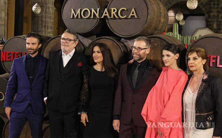 $!'Monarca' en el top de las series, anuncia Salma Hayek