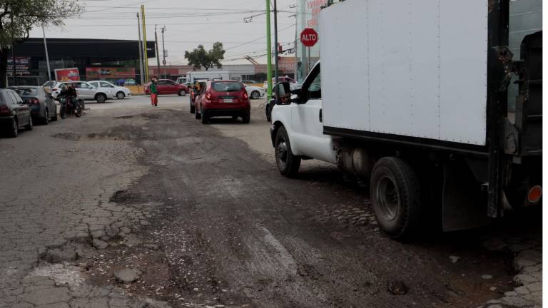 El bacheo y mapeo de carreteras incluye en 134 tramos, con 250 frentes de trabajo y el despliegue de mil 160 trabajadores. Se tiene programado que las labores concluyan en febrero de 2025.