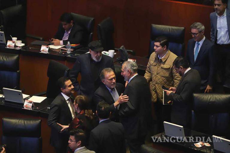 $!Los Yunes y Adán Augusto en el Senado.