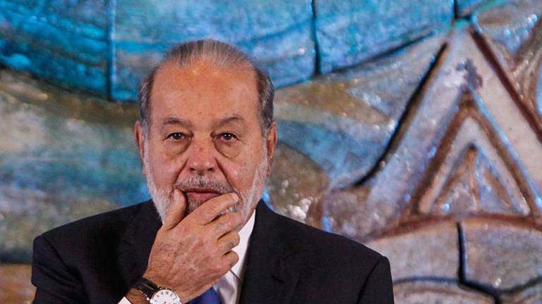 El empresario Carlos Slim Helú aseguró anoche que México y Estados Unidos siempre estarán unidos, al ser entrevistado en el Baile Oficial de la Comunidad Hispana