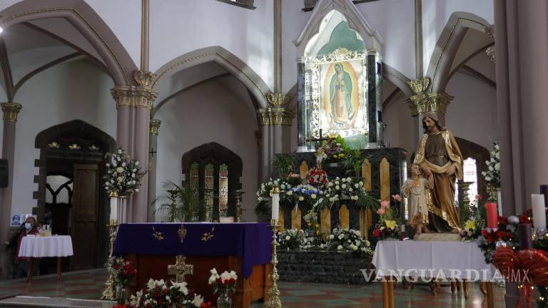 Peregrinan hacia el Santuario de la Virgen de Guadalupemás de 400 transportistas de Saltillo