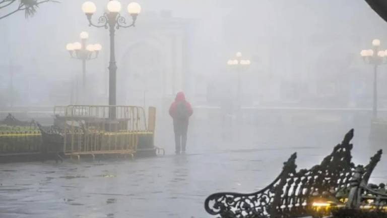 El clima se tornará extremo en los próximos días con la llegada de la onda tropical 40 y un nuevo frente frío que traerán fuertes lluvias y descensos de temperatura