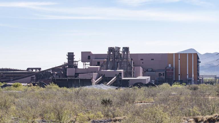 $!La acerera más importante en el país, espera por una subasta pública para intentar enfrentar la crisis económica de toda una región