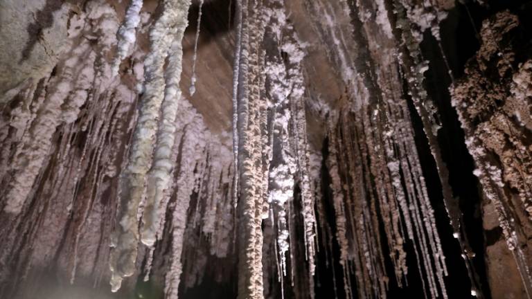 $!Descubren la cueva de sal más larga del mundo en Israel