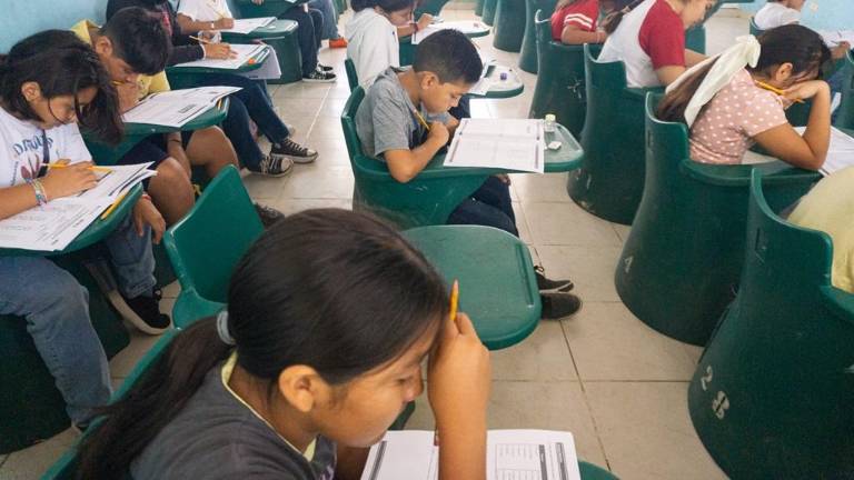 Aunque la cobertura en primaria supera el 98 por ciento, miles de estudiantes en Coahuila aún permanecen fuera del sistema educativo, especialmente en media superior y superior.