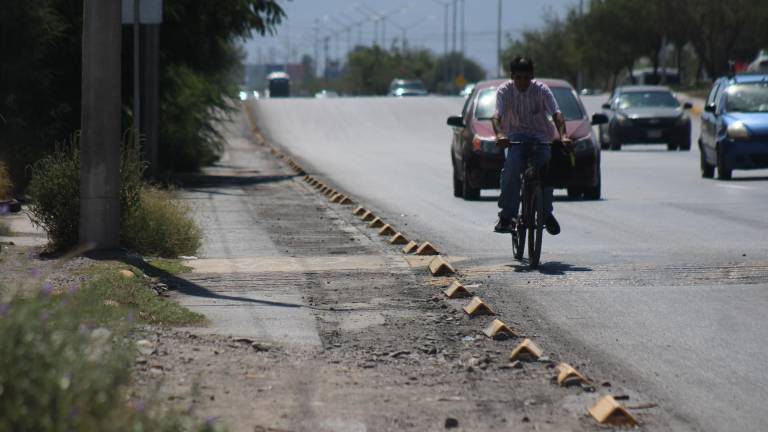 $!El dinero destinado a mantenimiento de infraestructura ciclista se refleja en tramos deteriorados.