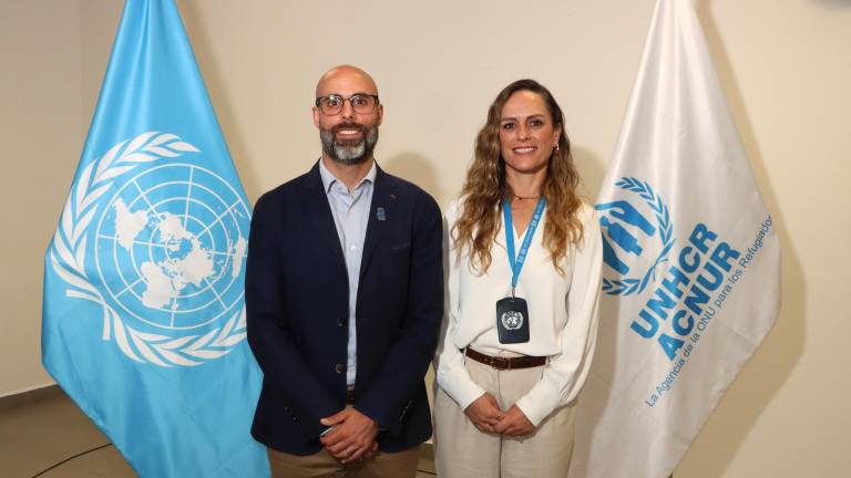 $!Ana Lorena Galindo Cepeda jefa de la oficina de ACNUR en Saltillo y Benjamín de Barros jefe de la ACNUR para el norte de México refieren que el 80% de los refugiados enfrentaría un riesgo si tuviera que regresar a su país.