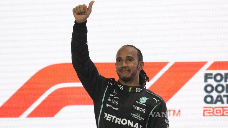 Lewis Hamilton no suelta el acelerador