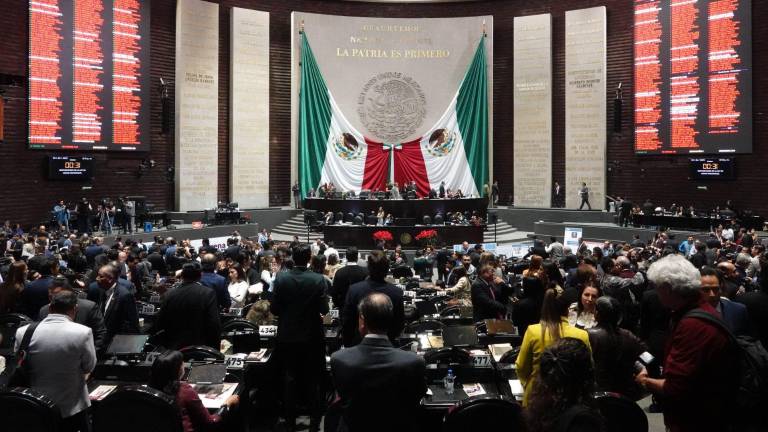 El pleno de la Cámara de Diputados aprobó en lo general la Ley de Aguas tras una larga discusión.