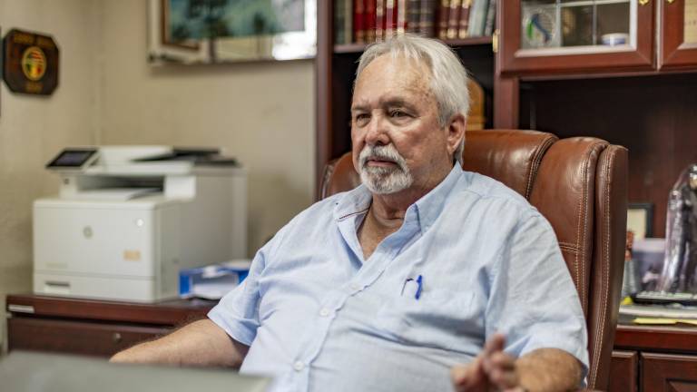 $!Ignacio Peña Treviño del CILA, no ve un desecamiento total en el futuro, pero refiere que están a la espera de la temporada de huracanes