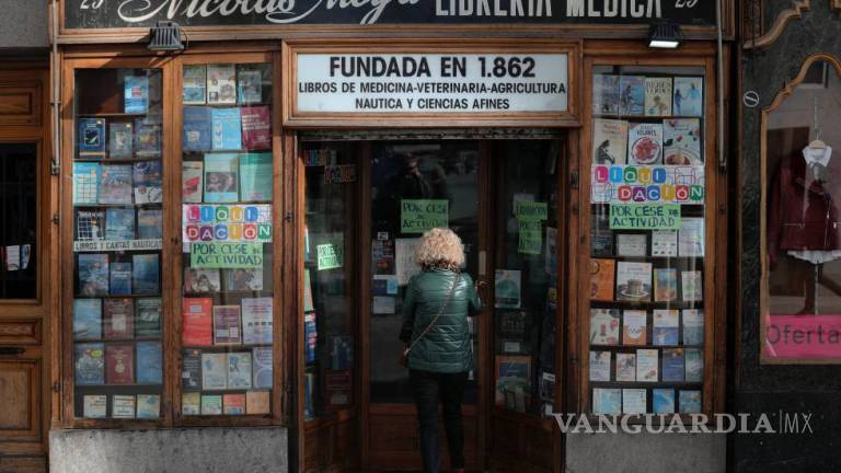 La librería Nicolás Moya, la más antigua de Madrid cierra sus puertas