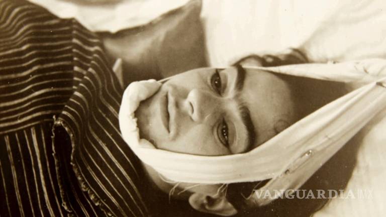 Estas fotos inéditas de Frida Kahlo tomadas por su amante Nickolas Muray se van a subastar en Nueva York (fotogalería)