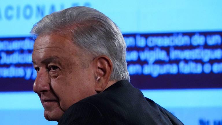 La Sala Especializada del TEPJF resolvió que el presidente Andrés Manuel López Obrador difundió propaganda gubernamental en periodo de campañas durante una conferencia matutina.