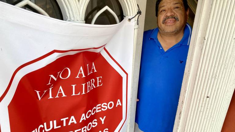 $!Juan Mendieta, vecino de la calle Alfonso Reyes 121-A, en SPGG.