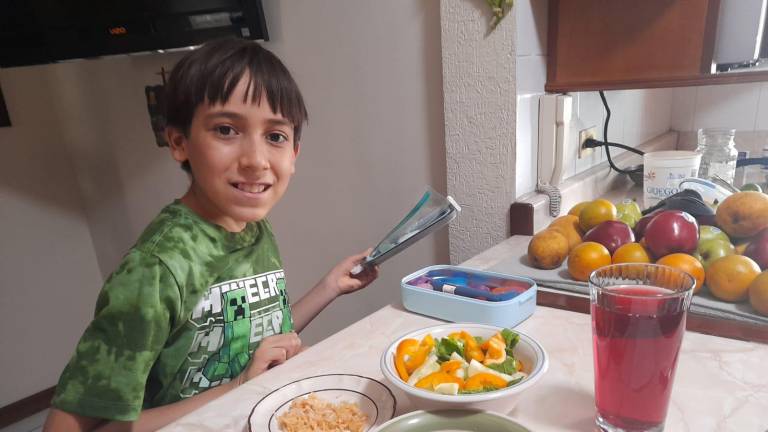 $!Diego Berlanga, como muchos niños y niñas con diabetes tipo 1, tienen que aprender a manejar una alimentación controlada.