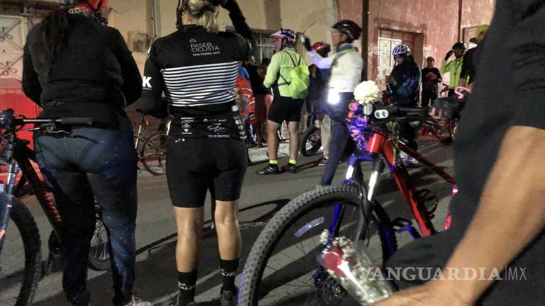 Colectivos de ciclistas de Saltillo hacen homenaje a compañero que falleció tras caída de bicicleta