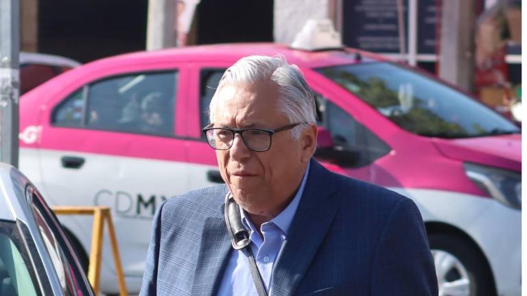 Por unanimidad, los magistrados resolvieron que la Fiscalía General de la República (FGR) no presentó ningún argumento o agravio operante y suficiente para revocar el amparo que le concedieron al procesado en la instancia judicial previa.