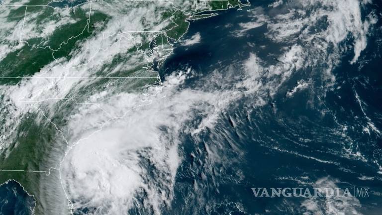 Isaias gana fuerza, podría golpear las Carolinas como huracán categoría 1