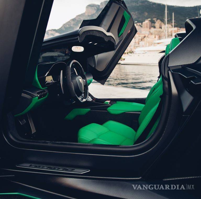 $!Lamborghini Veneno Roadster, súper rápido y súper caro; cuesta más de cien millones de pesos
