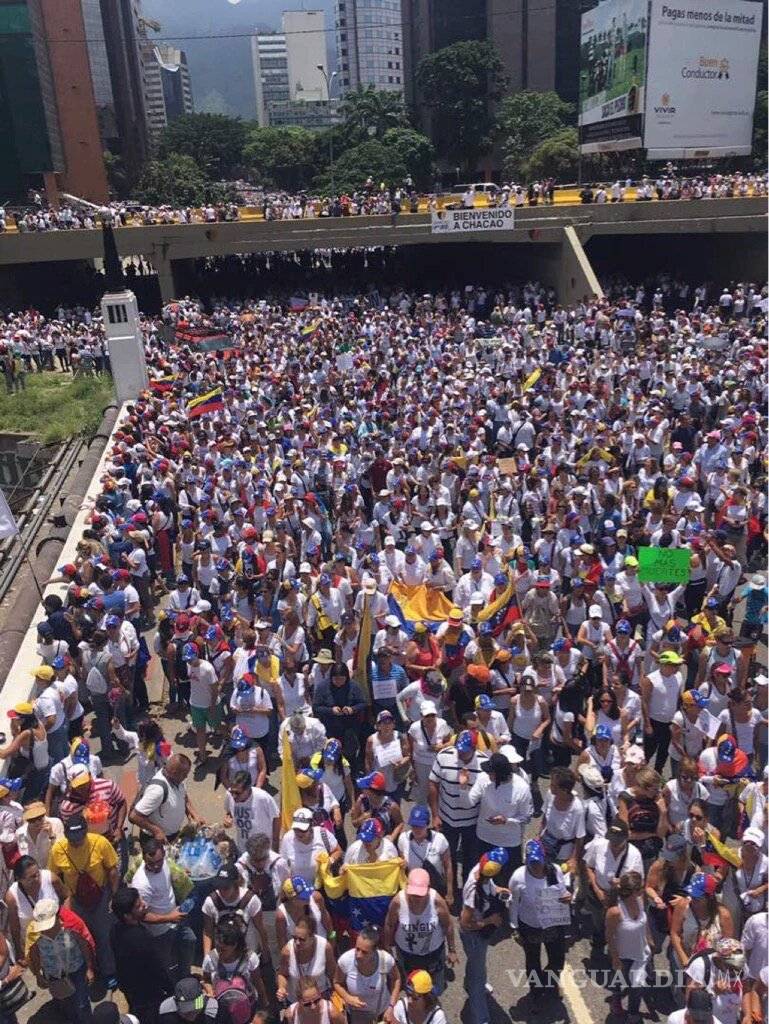 $!Mujeres protestan contra la represión en Venezuela
