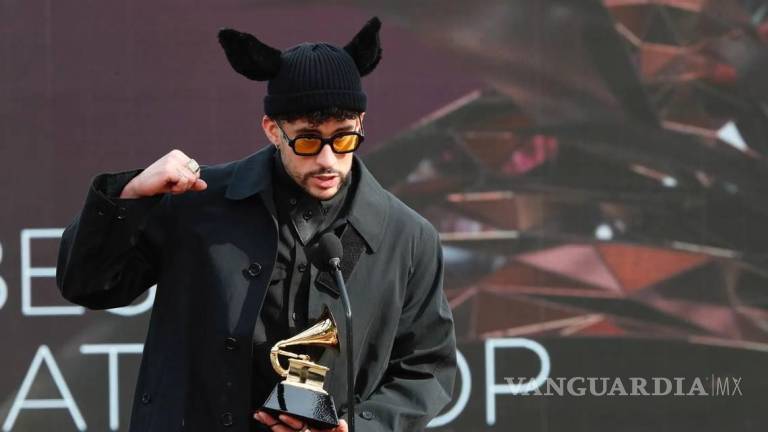 Se coronan Bad Bunny y Daddy Yankee en los premios de reguetón RBF en España
