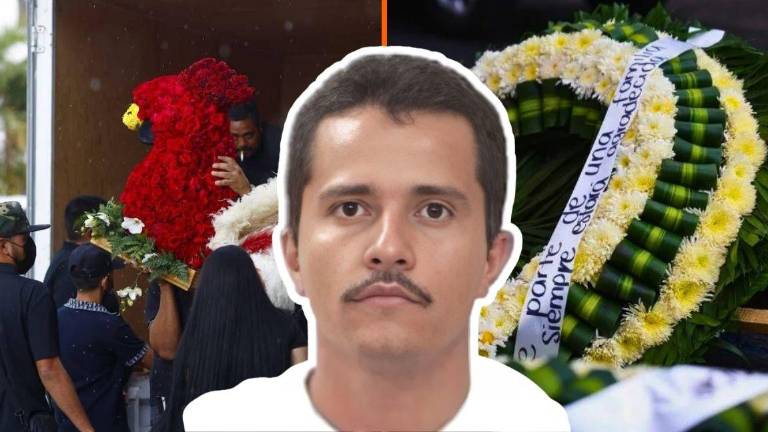 Coronaciones florales, algunas con mensajes retirados, llegaron al funeral de “El Mencho” en Guadalajara bajo vigilancia del Ejército y Guardia Nacional