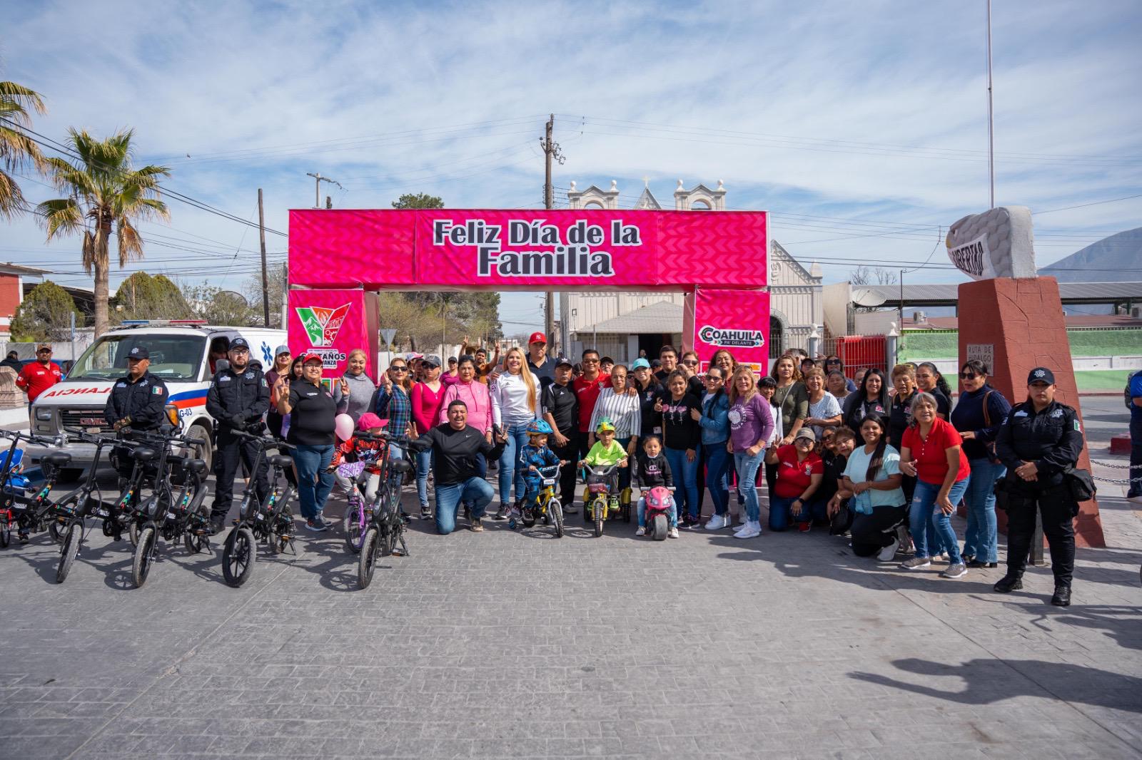 Con rodada, celebran en Castaños el Día de la Familia. Noticias en tiempo real