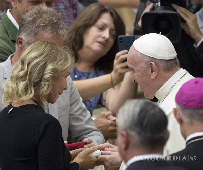 $!Recibe el papa Francisco a Sting y a su mujer Trudie Styler en el Vaticano