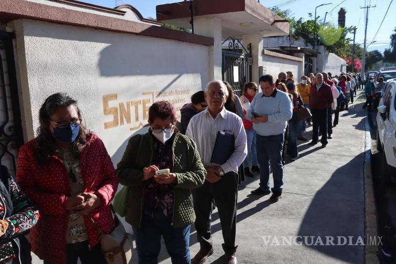 $!Desde las 9:00 de la mañana en punto inició la jornada electoral que busca renovar las dirigencias de las Secciones 5 y 38 del SNTE Coahuila.
