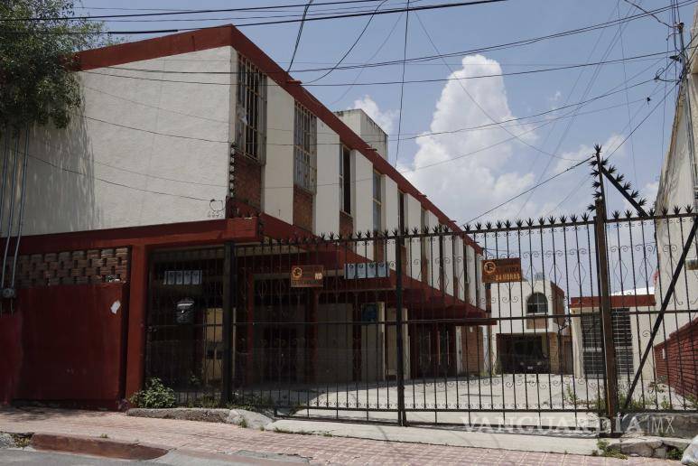 $!Los vecinos se ven obligados a dejar el edificio, luego de que llegaran nuevos dueños.