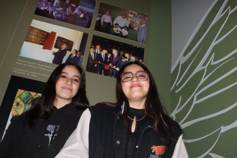 $!María y Corazón Dávila Lara tienen 14 años, estudian en la secundaria Margarita Maza de Juárez y son guías desde hace siete años.