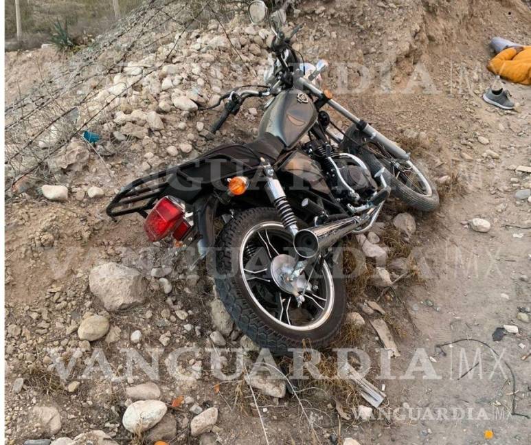 $!Motociclista muere tras impactarse contra poste de concreto en Ramos Arizpe