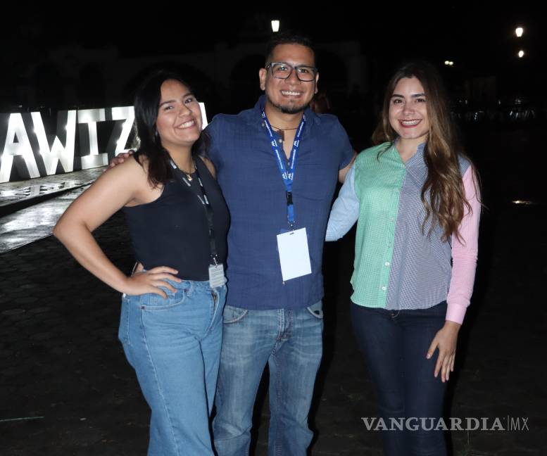 $!Annie Téllez, Alfonso Morales y Ahtziri García.