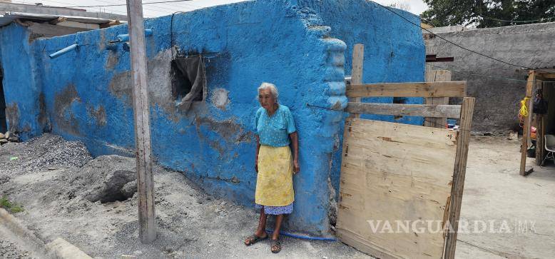 $!La familia espera comenzar la reconstrucción de uno o dos cuartos con el material donado este fin de semana.